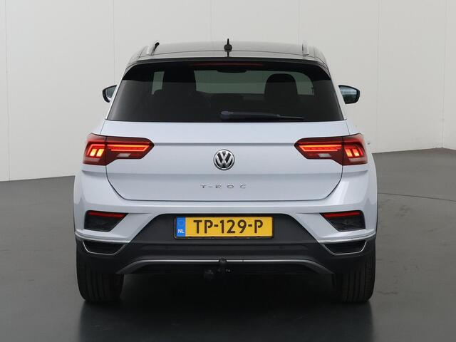 Volkswagen T-Roc 1.5 TSI Sport | Trekhaak | Virtual Cockpit | DAB | Navigatie | Apple CarPlay/Android Auto | Stoelverwarming | Adaptieve Cruise Control | Rijhulp-systeem | Ele.kofferdeksel |