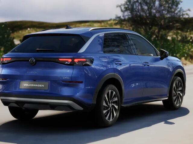 Volkswagen T-Roc Life First Edition 1.5 eTSI 116 PK 7 versn. DSG · Achteruitrijcamera · Draadloze telefoonverbinding · Comfort Pakket · Trekhaak ·