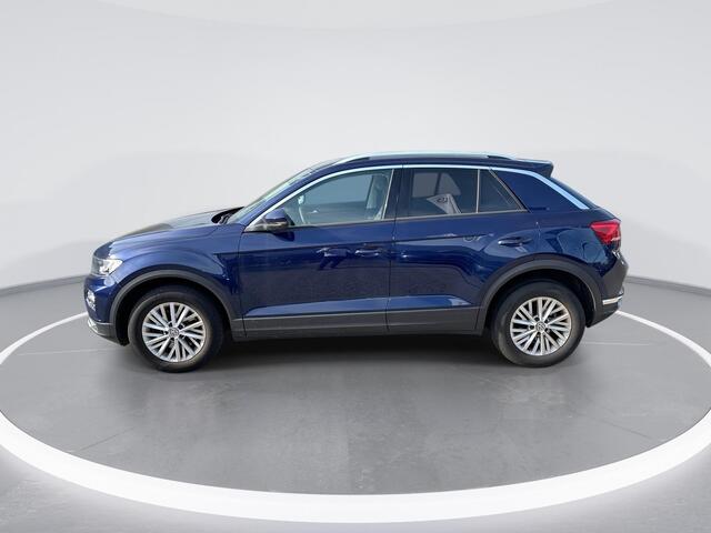 Volkswagen T-Roc 1.0 TSI 116pk Style · Elektrische achterklep · Camera · Apple/Android Car Play · Navigatie · Info Active Display ·