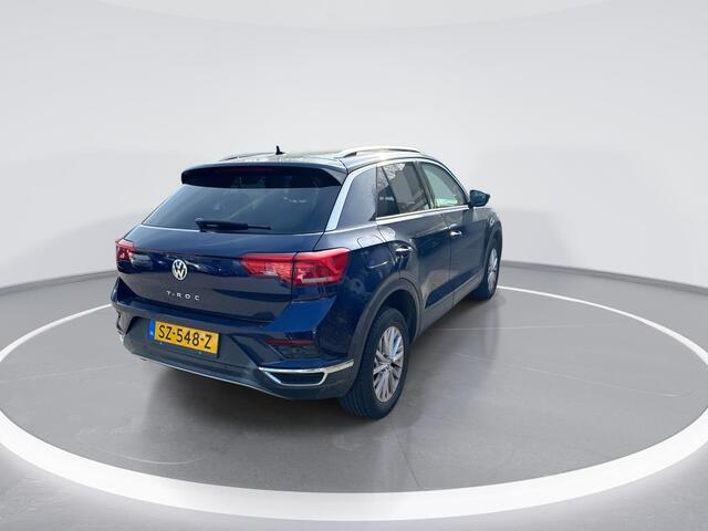 Volkswagen T-Roc 1.0 TSI 116pk Style · Elektrische achterklep · Camera · Apple/Android Car Play · Navigatie · Info Active Display ·