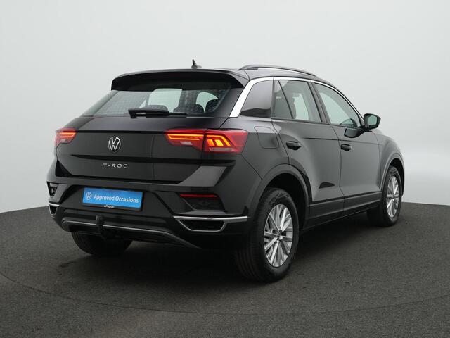 Volkswagen T-Roc 1.0 TSI 110 pk Style | Trekhaak | Navigatie | Adaptive Cruise | Parkeersensoren voor/achter