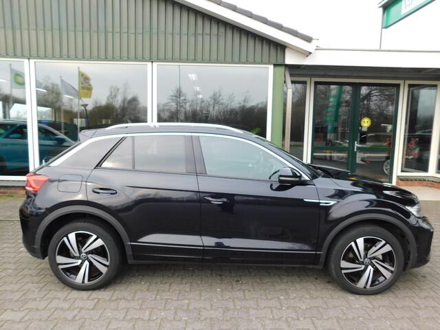 Volkswagen T-Roc 1.5TSI 150PK DSG R-LINE!! NL AUTO!! All-in Prijs!