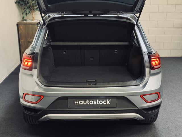Volkswagen T-Roc 1.0 TSI Life | Camera | CarPlay | Stoelverw.
