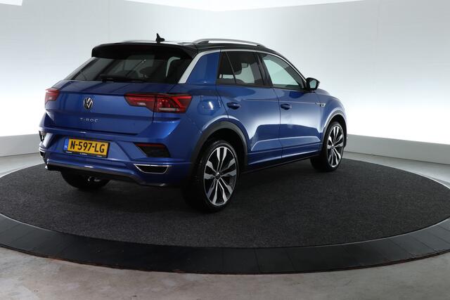 Volkswagen T-Roc 1.5 TSI Sport Business R | ADAP. CRUISE | CARPLAY | STOELVERW. | CAMERA |