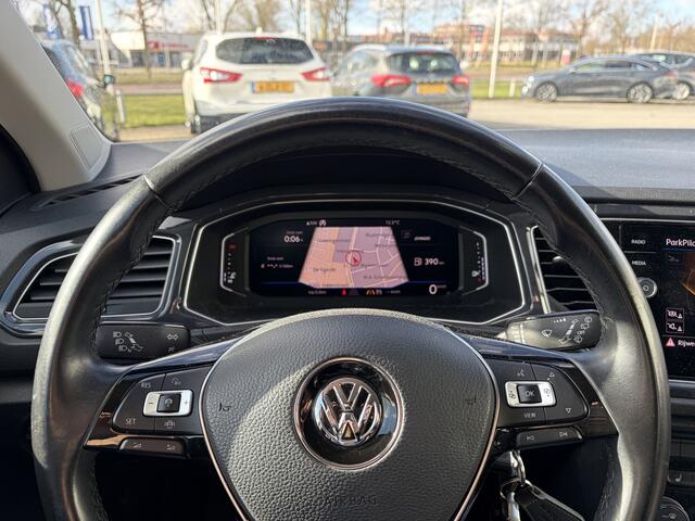 Volkswagen T-Roc 1.5 TSI Sport Camera, Navi Rijklaar met beurt & garantie!