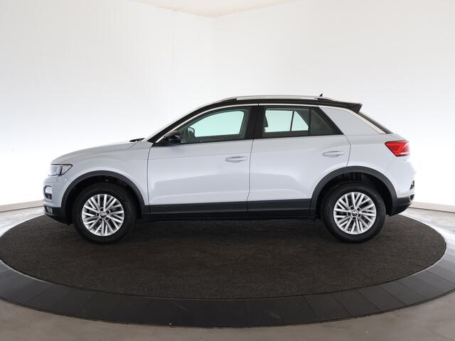 Volkswagen T-Roc 1.5 TSI Style Business | Schuif/kanteldak | Camera | Adaptive Cruise Control |
