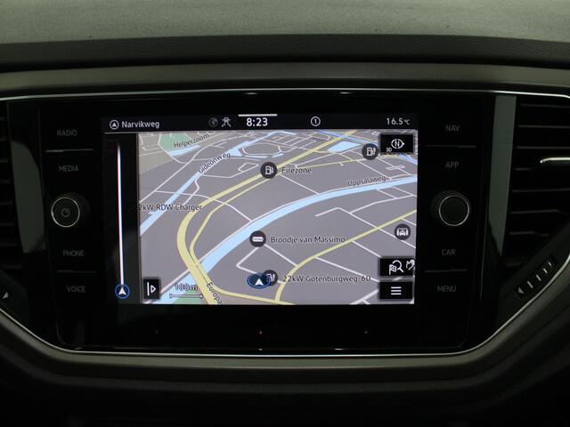 Volkswagen T-Roc 1.5 TSI Style Business | Schuif/kanteldak | Camera | Adaptive Cruise Control |