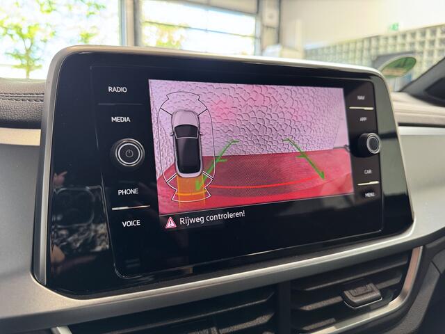 Volkswagen T-Roc Cabrio TSI VIR.COCKPIT CARPLAY NAVI IQ.LED STOEL/STUUR.VERW DAB ADAP.CRUISE 05/2024 ?Top Auto's Wijchen. 30 Jaar Specialist in Volkswagen : Alle Type's : R-Line Edition / Style / First Edition / Highline / Life , Zowel PHEV / HEV / MHEV / Benzine ?