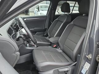 volkswagen-t-roc-1.5-tsi-sport-exec