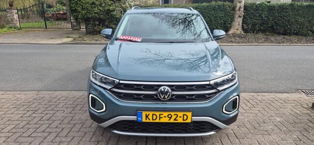 Volkswagen T-Roc 1.5 TSI R-Line Edition Virtual Cockpit Stuur/Stoelverwarming PDC V+A Camera