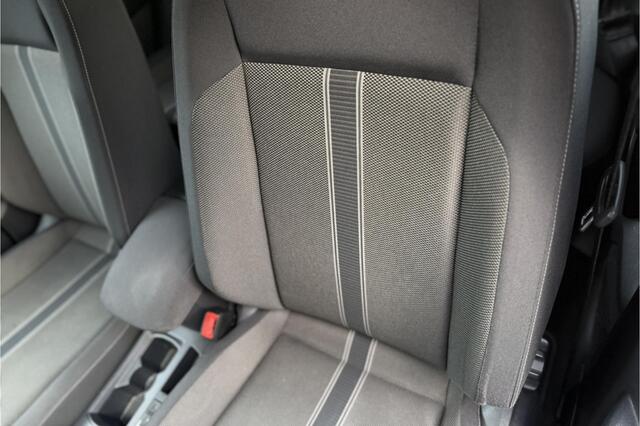 Volkswagen T-Roc 1.5 TSI 150PK DSG-7 | Trekhaak | Camera | Stoelverwarming | Carplay