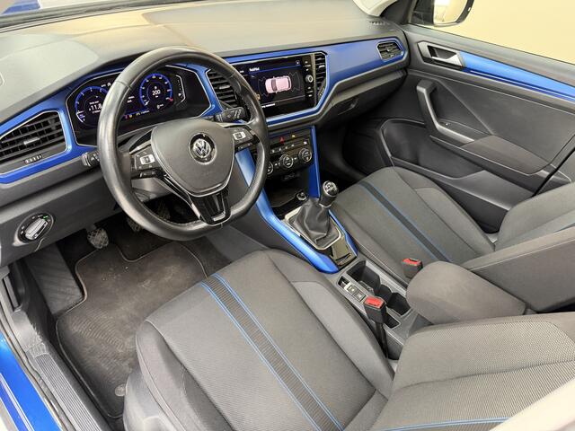 Volkswagen T-Roc 1.0 TSI Style, 115Pk, 2018, Panoramadak, 1ste eigenaar, Digital dashboard, Climate control, Parkeersensoren, LED koplampen,