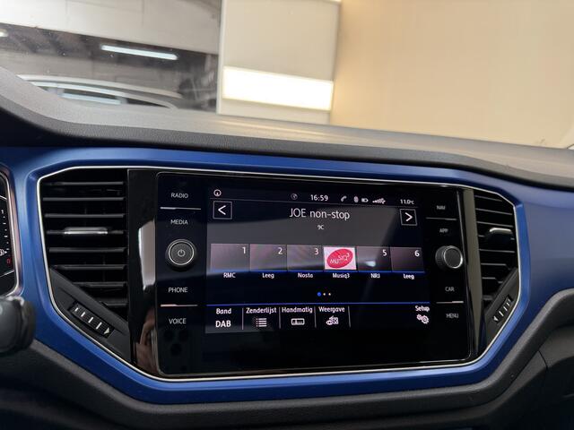 Volkswagen T-Roc 1.0 TSI Style, 115Pk, 2018, Panoramadak, 1ste eigenaar, Digital dashboard, Climate control, Parkeersensoren, LED koplampen,