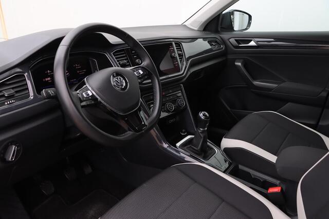 Volkswagen T-Roc 1.0 TSI Sport Adaptive | Sensoren | Trekhaak