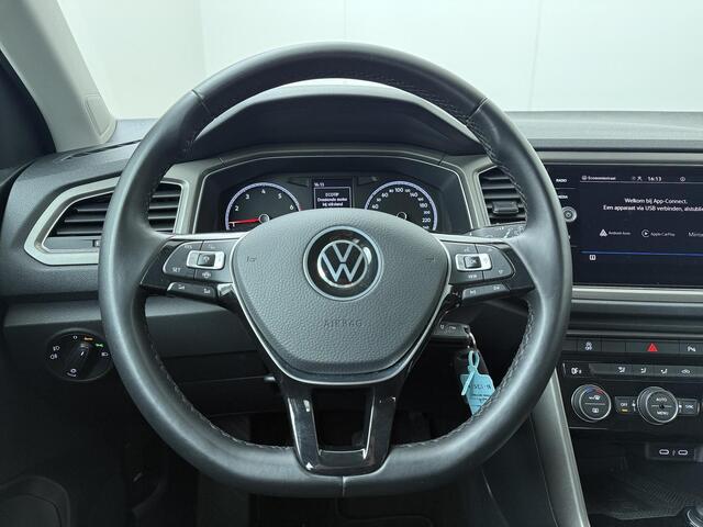 Volkswagen T-Roc 1.0 TSI Style | 110 PK | Climate control | Navigatiesysteem | Adaptive cruise control |