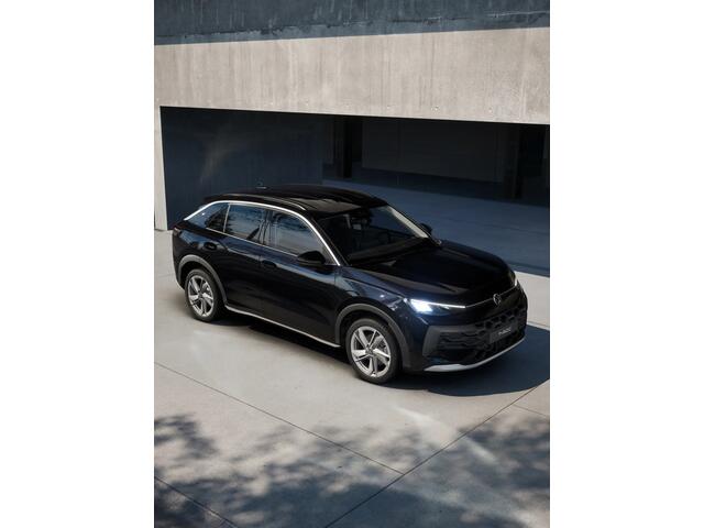 Volkswagen T-Roc 1.5 eTSI 116 7DSG Life First Edition | 'App-Connect' draadloze smartphone integratie | Automatische afstandsregeling (Adaptive Cruise Control) | Buitenspiegels elektrisch instel-, verwarm- en inklapbaar