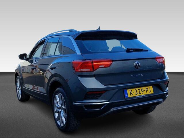 Volkswagen T-Roc 1.5 TSI Style Business | Afneembare Trekhaak | Camera | Winter Pakket