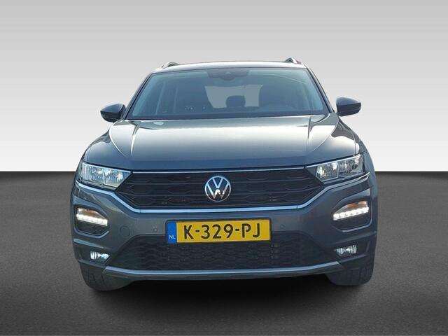 Volkswagen T-Roc 1.5 TSI Style Business | Afneembare Trekhaak | Camera | Winter Pakket