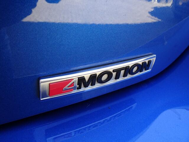 Volkswagen T-Roc 2.0 TSI 190pk DSG 4M *Pano/Leer/Digi/Trekh/NL Auto*