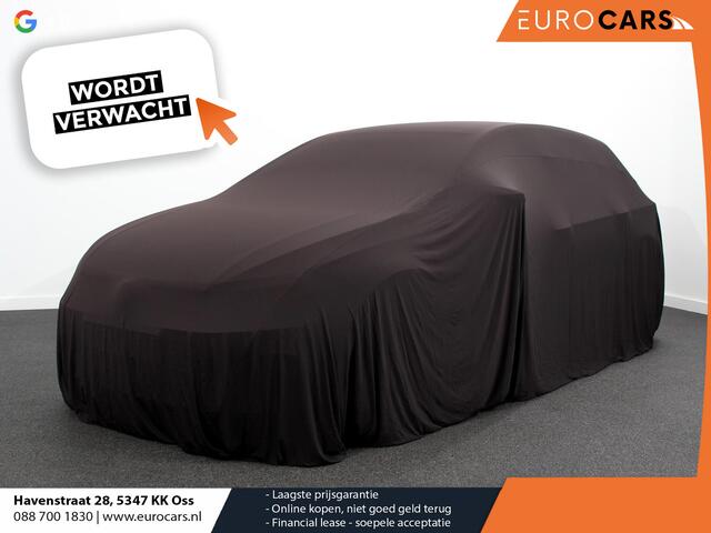Volkswagen T-Roc 1.5 TSI DSG R-Line + Design pakket Black style | Panorama dak | Trekhaak | Navigatie | Apple Carplay/Android Auto | Climate control