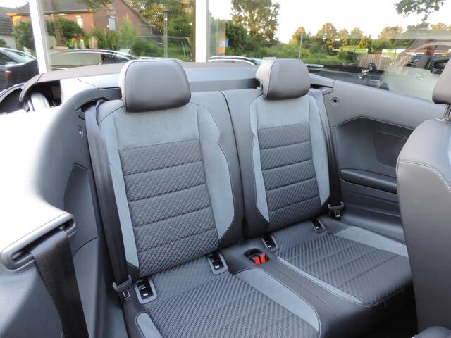 Volkswagen T-Roc Cabrio 1.5 TSI R-Line Edition Grey 582/999 - IQ.Light | Blindspot | Stuur/stoelverw. | Camera | CarPlay | Afn. trekhaak | All-season