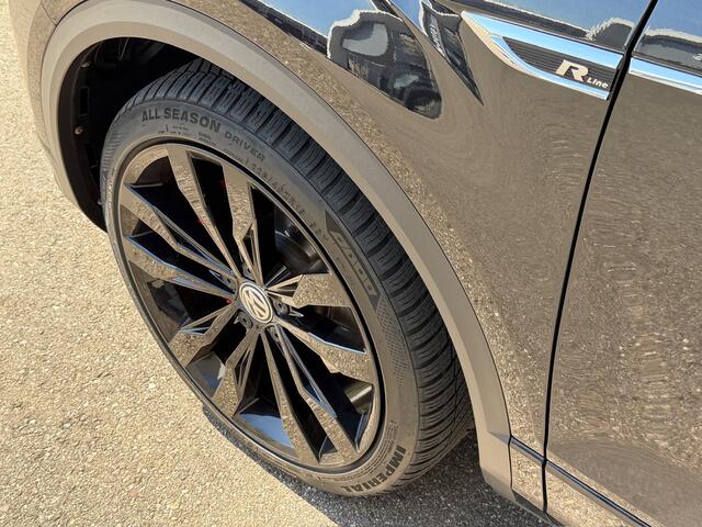 Volkswagen T-Roc 1.5 TSI 150pk DSG 2x R-line | Virtual | Camera | Dode hoek | Adapt. Cruise | Led | Elek. achterklep | Rijklaar incl. garantie