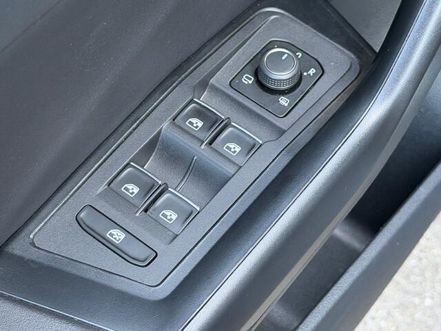 Volkswagen T-Roc 1.5 TSI 150pk DSG 2x R-line | Virtual | Camera | Dode hoek | Adapt. Cruise | Led | Elek. achterklep | Rijklaar incl. garantie