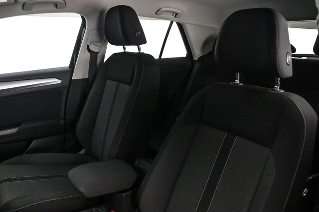 Volkswagen T-Roc Life 1.0 TSI 110pk Adaptive cruise control, App connect, LED koplampen, Parkeersensoren, Airco, DAB, Rado, Bluetooth