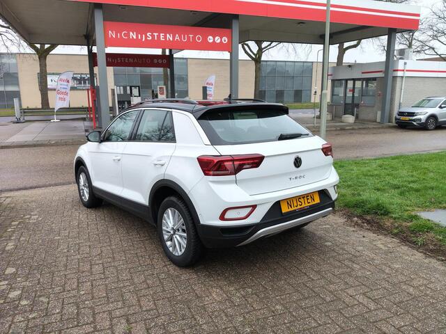 Volkswagen T-Roc 1.0 TSI Life Navi,ACC,Clima,Keyless,Camera