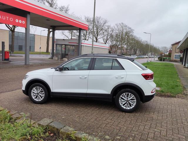 Volkswagen T-Roc 1.0 TSI Life Navi,ACC,Clima,Keyless,Camera