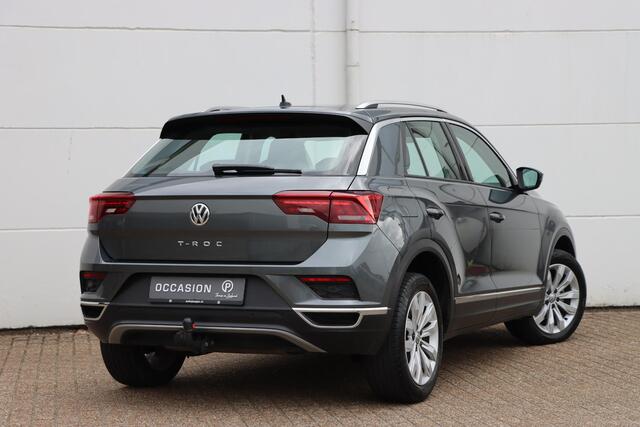 Volkswagen T-Roc 1.0 TSI Sport | Adaptive | Sensoren | Trekhaak