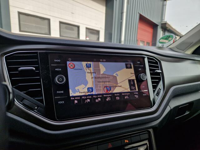 Volkswagen T-Roc 1.0 TSI Style | PDC | TREKHAAK | CARPLAY |