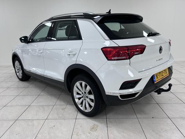 Volkswagen T-Roc 1.0 TSI Style Business TREKHAAK | NAVIGATIE | PARKEERSENSOREN VOOR-EN ACHTER