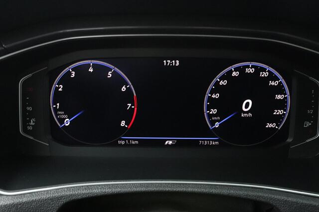 Volkswagen T-Roc 1.5 TSI 150pk DSG Sport Business R | R-Line | Winterpakket | 19" Velgen |