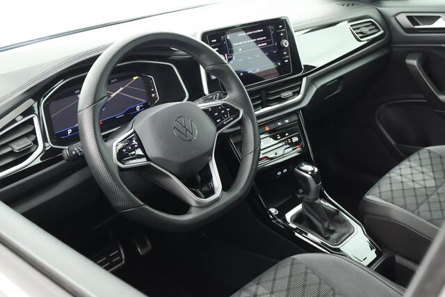 Volkswagen T-Roc 1.5 TSI 150pk DSG R-Line Business+ Trekhaak Keyless Navigatie