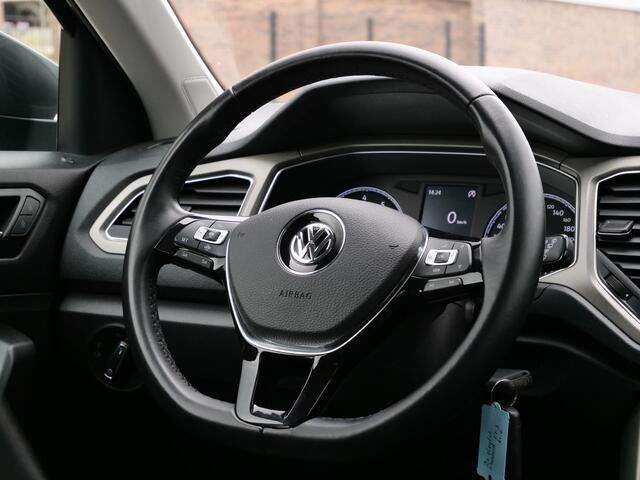 Volkswagen T-Roc 1.0 TSI Style 116 Pk Apple Carplay / PDC / Climate control / Stoelverwarming