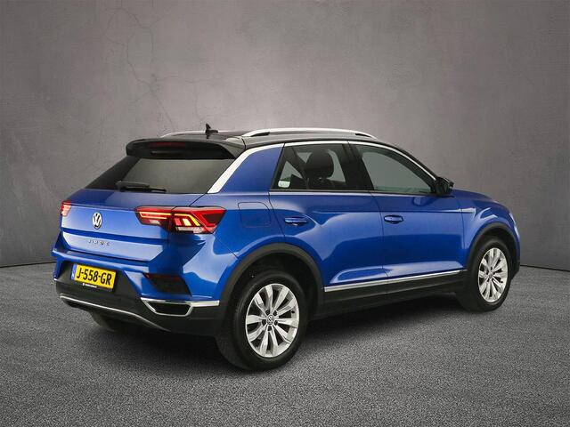 Volkswagen T-Roc Sport 1.5 TSI 150pk DSG Automaat Trekhaak, Adaptive cruise control, Navigatie, Elektrische achterklep, Achteruitrijcamera, LED dagrijverlichting