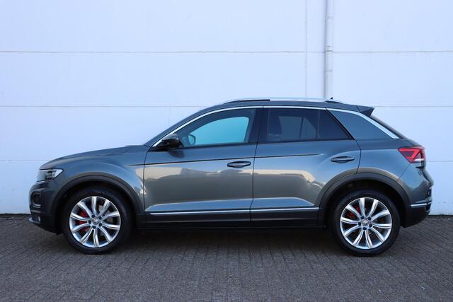 Volkswagen T-Roc 1.0 TSI Sport + Executive 115pk | Pano | Navi