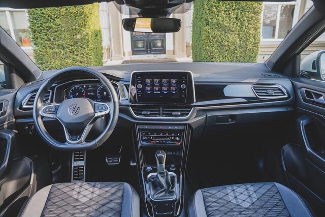 Volkswagen T-Roc 1.5 TSI R-Line Business+ IQ LIGHT | CAMERA | BLIND SPOT | ACC | STOEL- EN STUURVERW