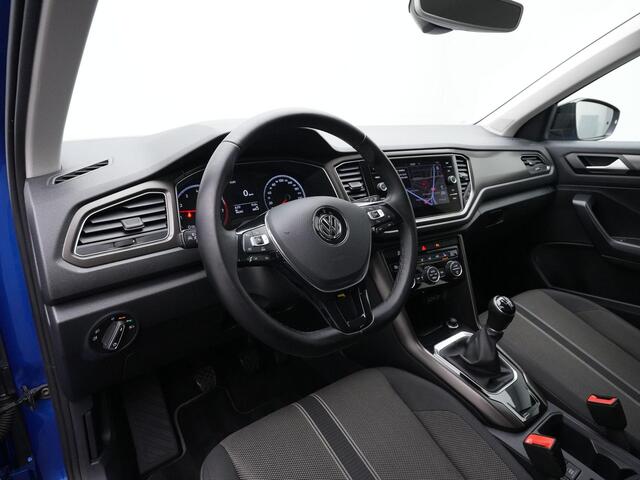 Volkswagen T-Roc 1.0 TSI 115 pk Style | Achteruitrijcamera | Stoelverwarming | Adaptive Cruise | Navigatie
