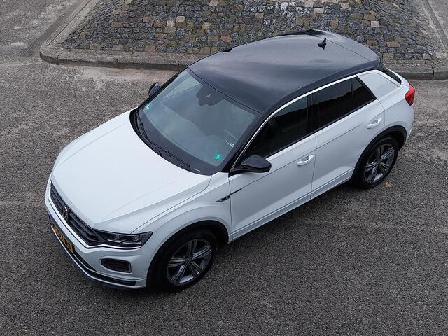 Volkswagen T-Roc 1.5 TSI 150 PK Sport Business R Line VIRTUAL COCKPIT ADAPT CRUISE CAMERA PARK ASSIST HALF LEER LED NAVI ECC TREKHAAK
