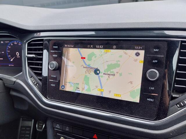 Volkswagen T-Roc 1.5 TSI 150 PK Sport Business R Line VIRTUAL COCKPIT ADAPT CRUISE CAMERA PARK ASSIST HALF LEER LED NAVI ECC TREKHAAK