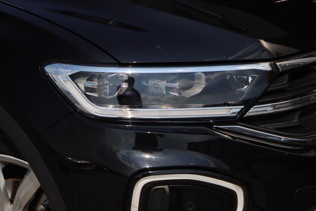 Volkswagen T-Roc 1.5 TSI Style | Trekhaak | Camera | ACC |