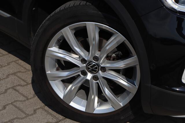 Volkswagen T-Roc 1.5 TSI Style | Trekhaak | Camera | ACC |