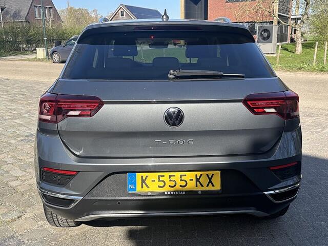 Volkswagen T-Roc 1.5 TSI Sport,led,1/2leer,digid,nav,ecc,th,