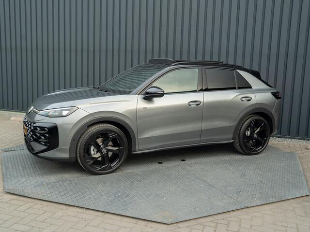 Volkswagen T-Roc 1.5 eTsi R-Line First Edition | Trekhaak wegkl. | 360 Camera | Panodak | Harman/Kardon | Prijs Rijklaar!!