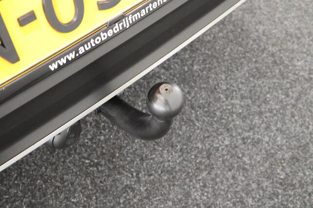 Volkswagen T-Roc 1.5 TSI 150pk DSG Style Trekhaak Camera Stoelverwarming Navigatie