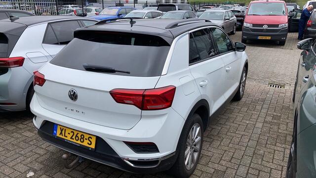 Volkswagen T-Roc 1.5 TSI Style | Trekhaak | Android/Carplay | Camera | Acc | 16"