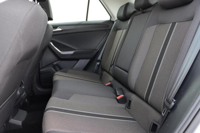 Volkswagen T-Roc 1.0 TSI Style 110pk | Adaptive | Camera | Carplay