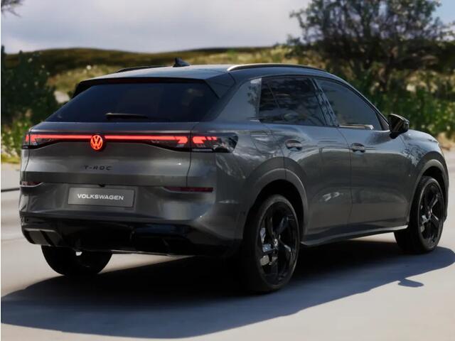 Volkswagen T-Roc R-Line First Edition 1.5 eTSI 150 PK 7 versn. DSG · Assistance Pakket · Black Style Pakket · Panoramaschuif-kanteldak · Sport pakket ·